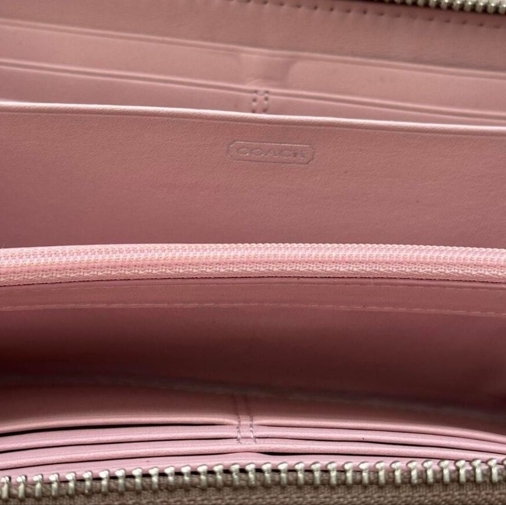 Coach Dotted Signature Long Wallet - Picture 6 of 6